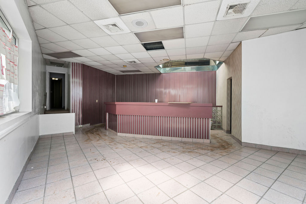 1659 Richmond Ave commercial property for sale