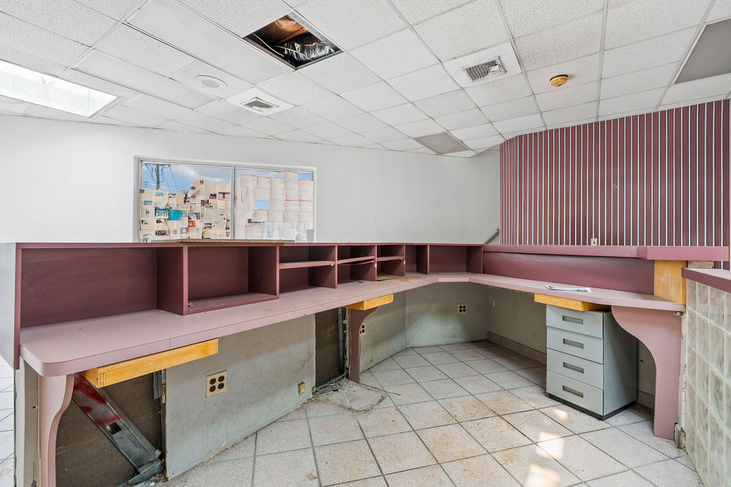 1659 Richmond Ave commercial property for sale