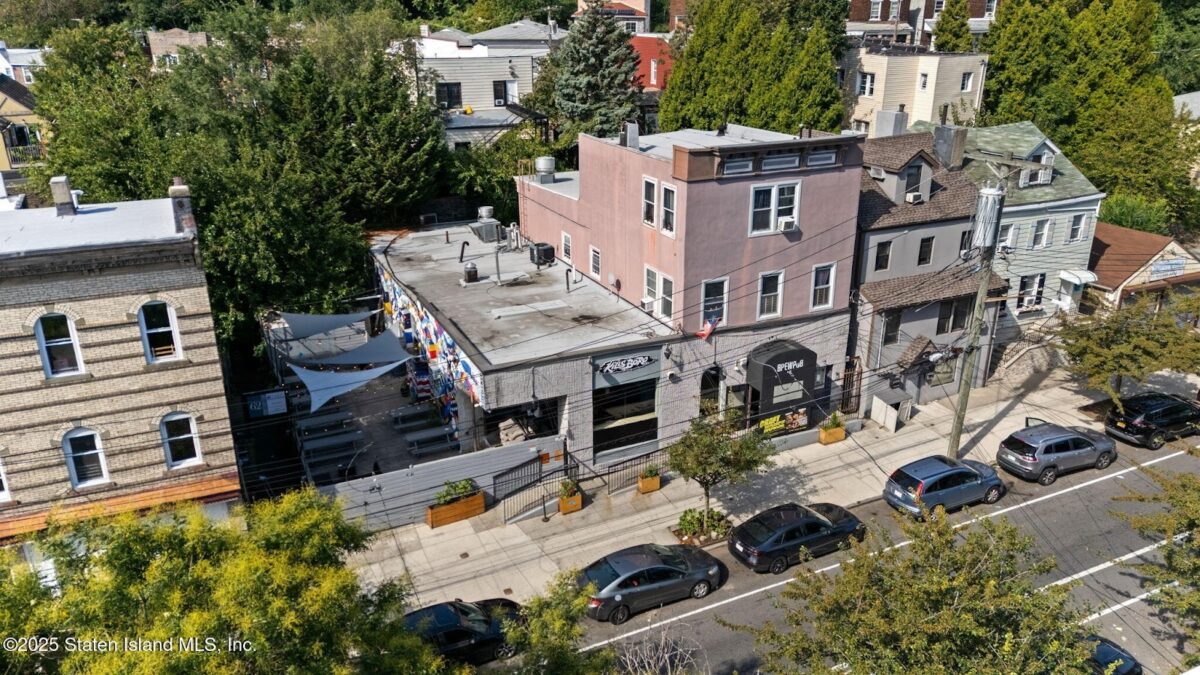 60-62 van duzer st staten island ny