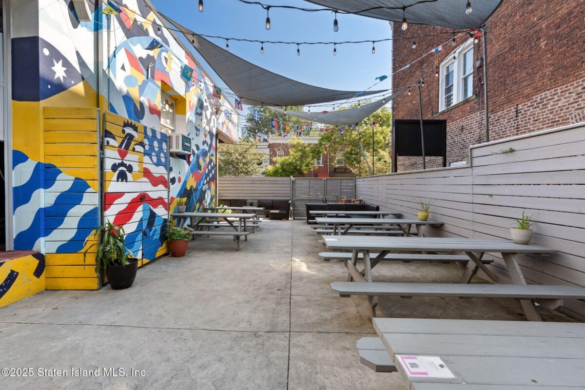 60-62 van duzer st staten island ny