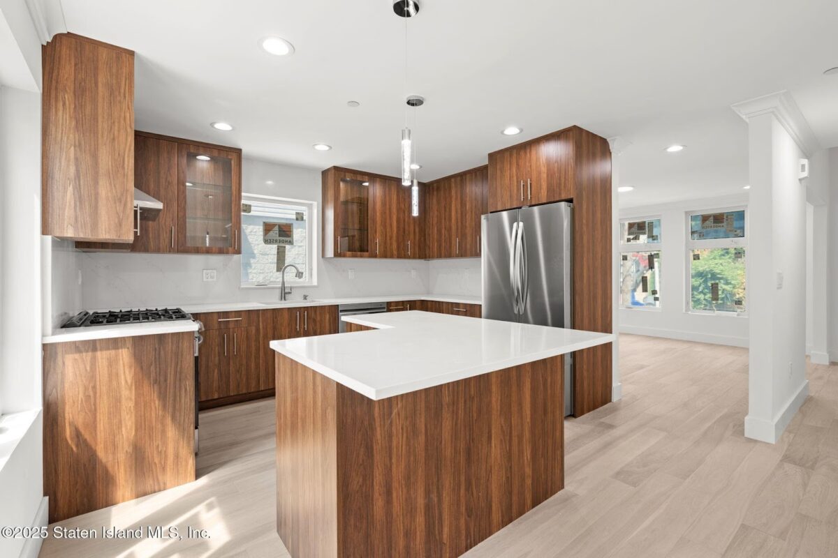 54 Cedarcliff Rd Staten Island New York